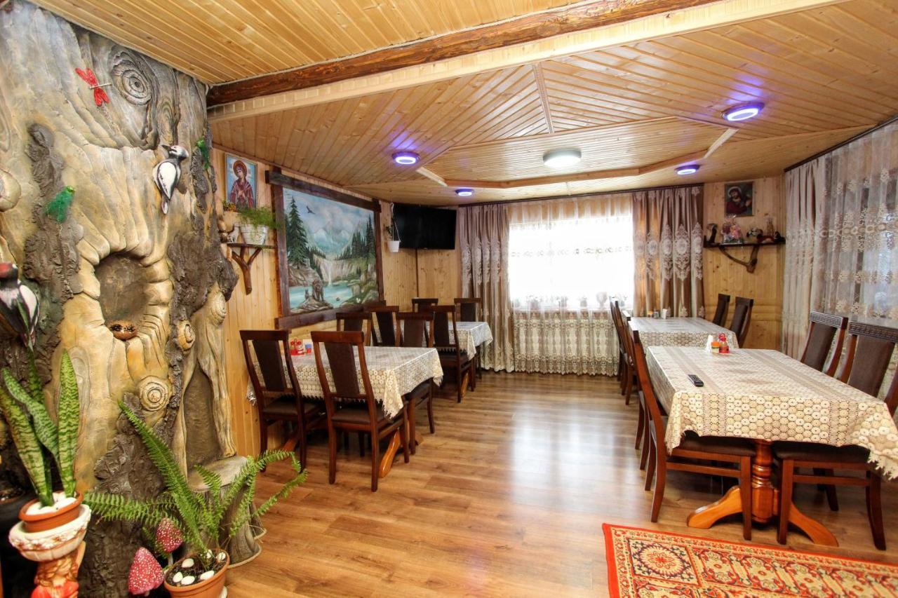 Садиба "У Валентини" Yablunytsia Buitenkant foto