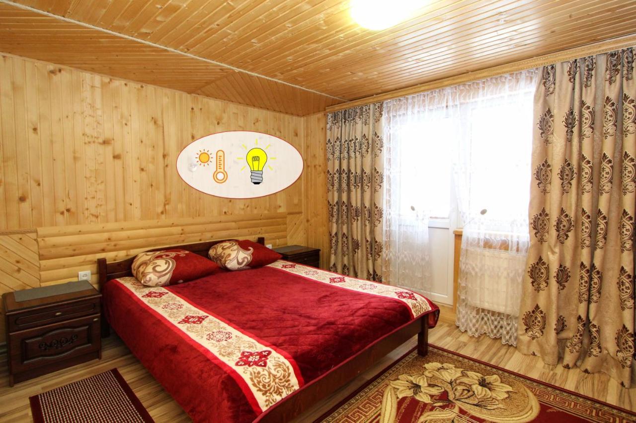 Садиба "У Валентини" Yablunytsia Buitenkant foto